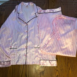 Victoria’s Secret Pajama Set Medium
